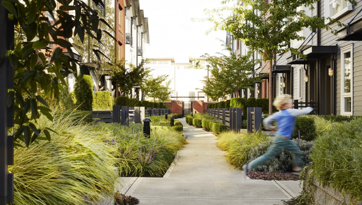 2040 OCP - Form and Character, image example of townhouses with a pedestrian pathway